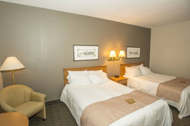 Room 9 of 28