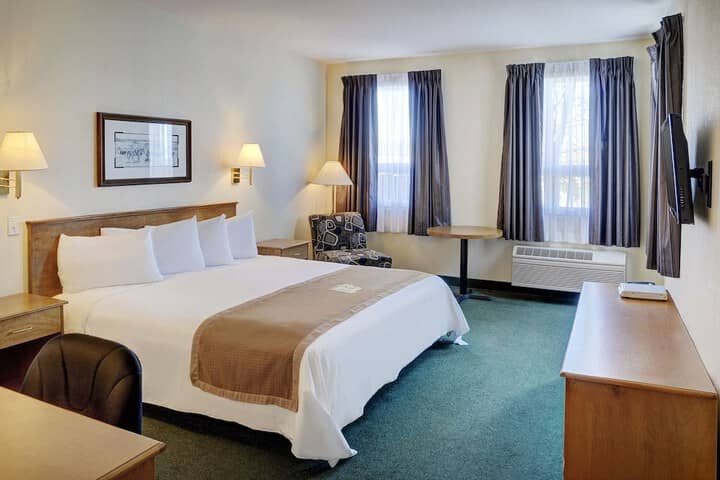 Room 7 of 28