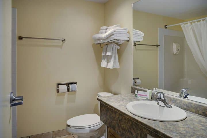 Room 20 of 28